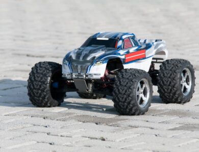 Pourquoi les voitures RC séduisent-elles tant ?